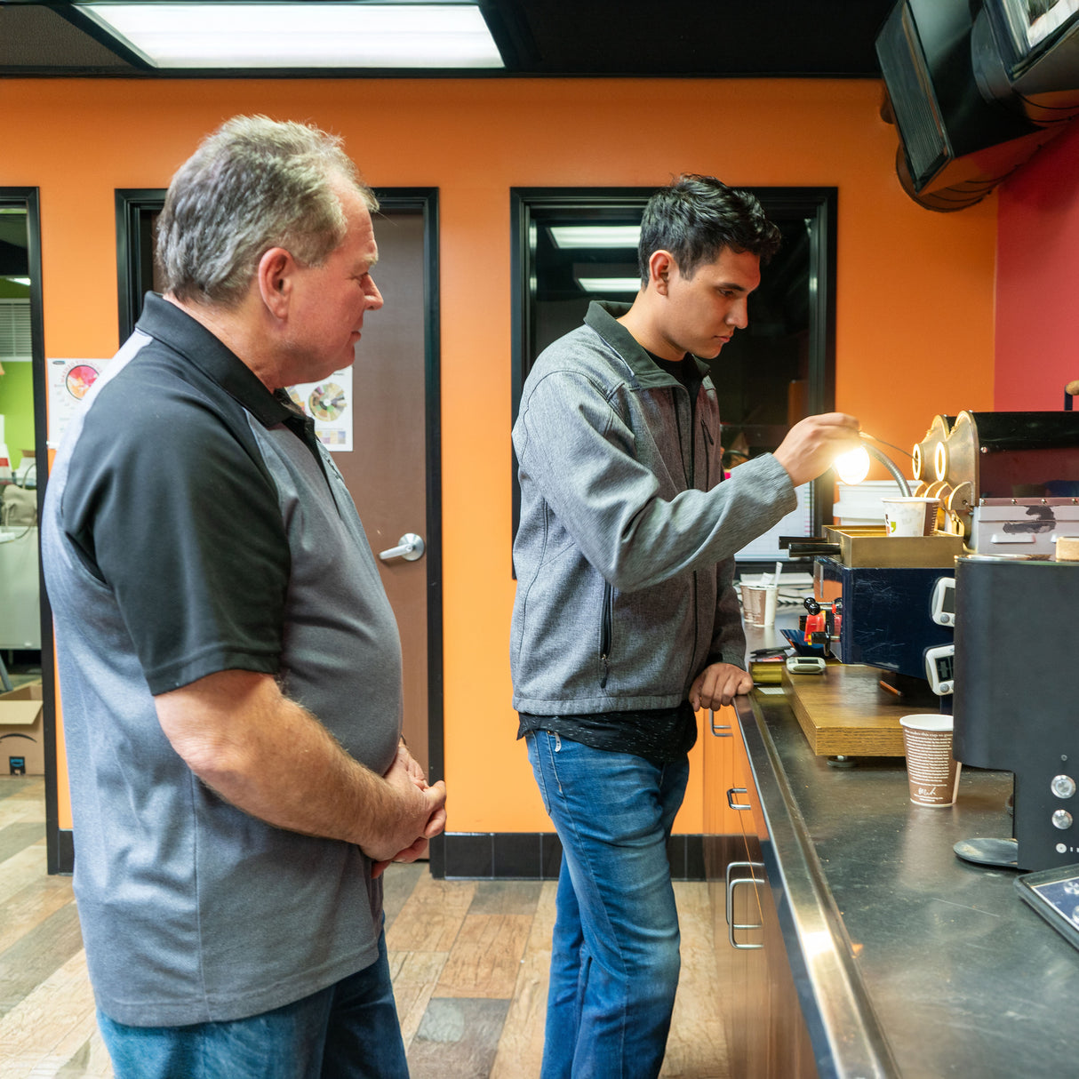 Mike Perry teaching a private coffee roasting class.